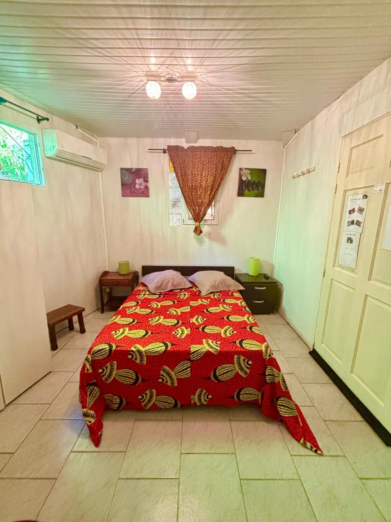 Casa Lof Bed & Breakfast Case-Pilote Bagian luar foto
