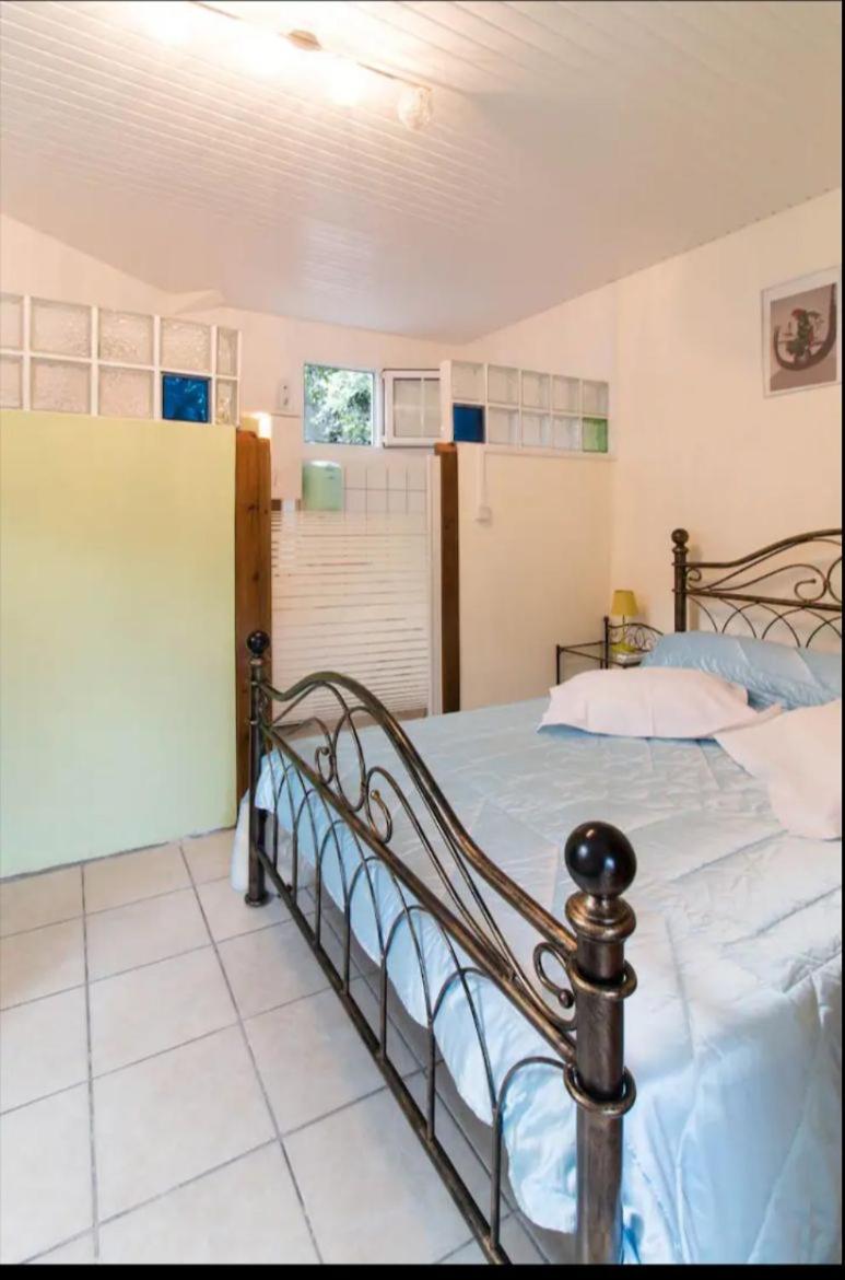 Casa Lof Bed & Breakfast Case-Pilote Bagian luar foto