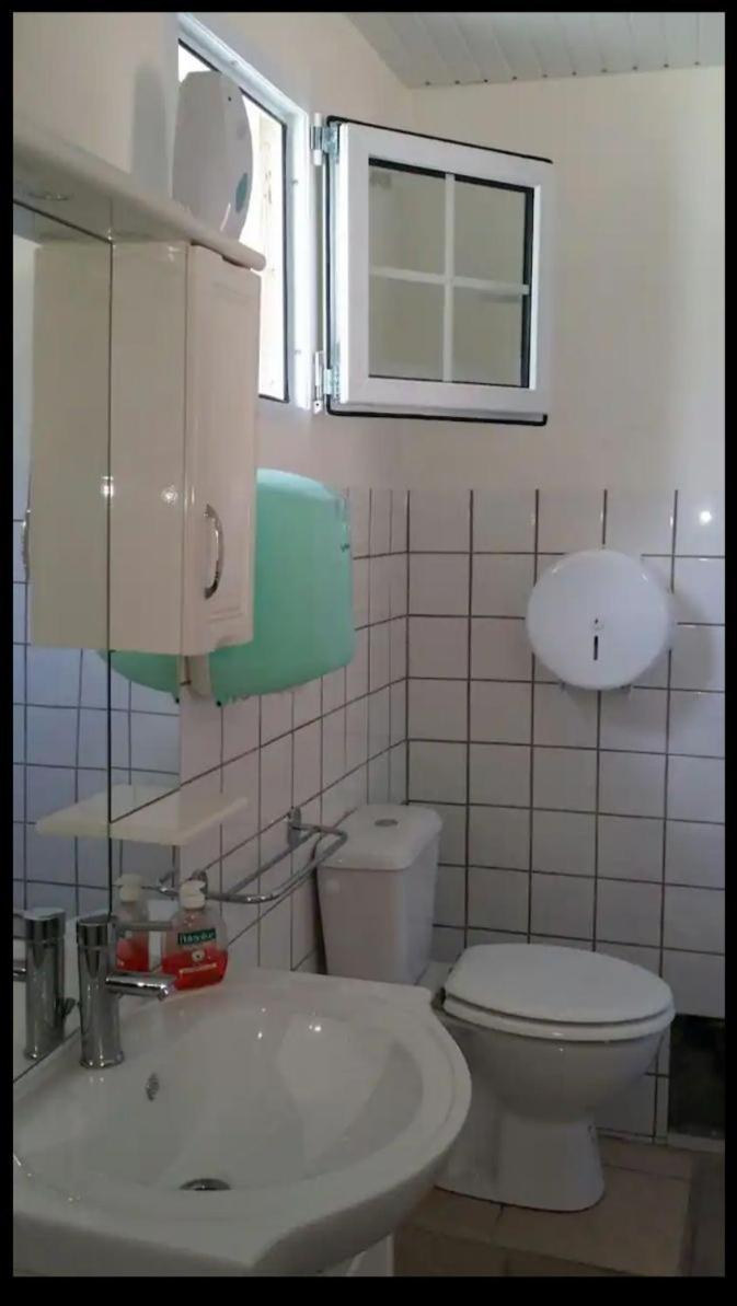 Casa Lof Bed & Breakfast Case-Pilote Bagian luar foto