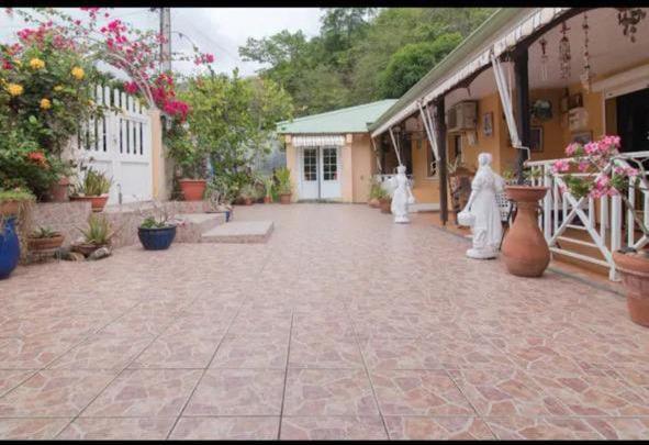 Casa Lof Bed & Breakfast Case-Pilote Bagian luar foto